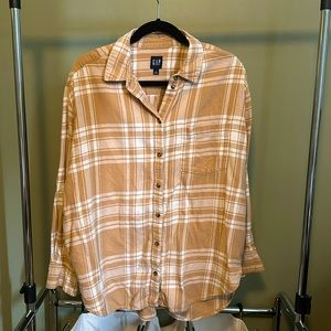 GAP tan/white oversized plaid flannel. 100% cotton. Sz L